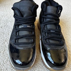 Air Jordan 11 Retro - Black/Varsity Royal-White